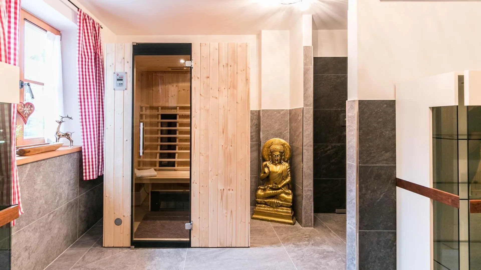 Alpenchalets Reit Im Winkl 0*,  Germany
